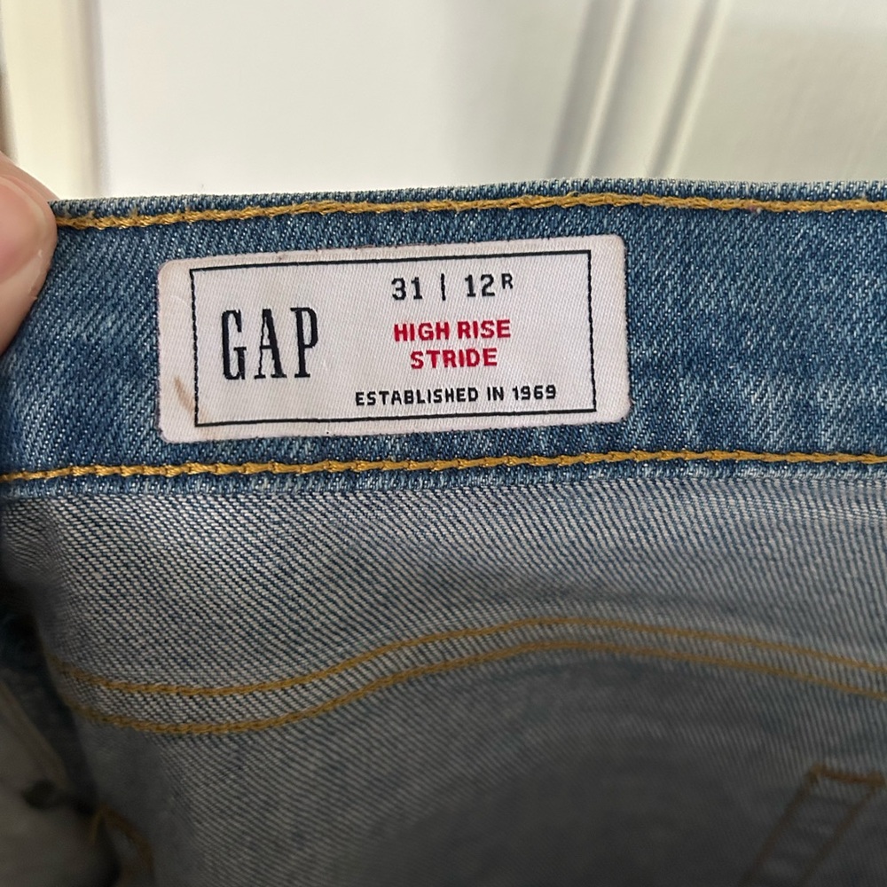 GAP Women's Wide Leg Jeans - Picture 4 of 5